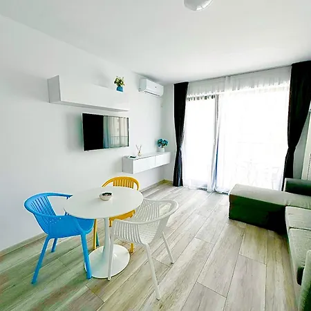 Mamaia-nord Boutique Apartmán Năvodari